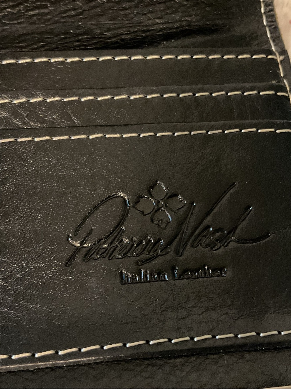 Patricia Nash tooled leather wallet - Picture 6 of 10